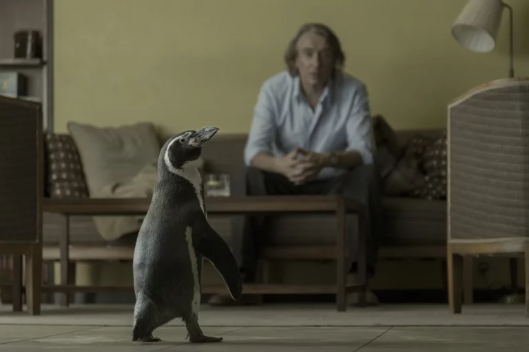 Image from movie THE PENGUIN LESSONS distributed by paradisofilms Belgium scene 3