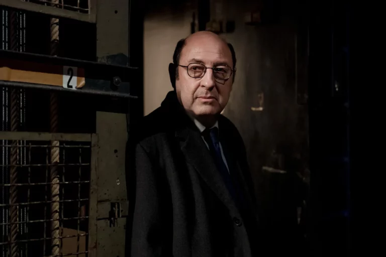 Image from movie FAUSSE NOTE distributed by paradisofilms Belgium scene 2