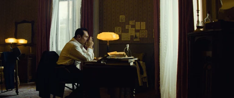 Image from movie MOULIN distributed by paradisofilms Belgium scene 2